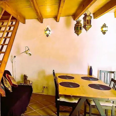 Beautiful Rustic House * Comares