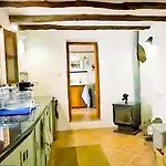 Beautiful Rustic House * 코마레스